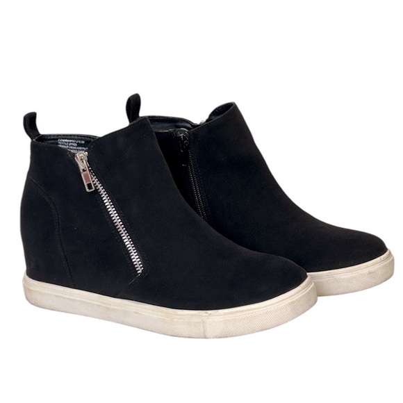 Madden Girl/Steve Madden Women's Piper Hidden Wedge Suede Blk Dress Sneakers EUC - Picture 1 of 7